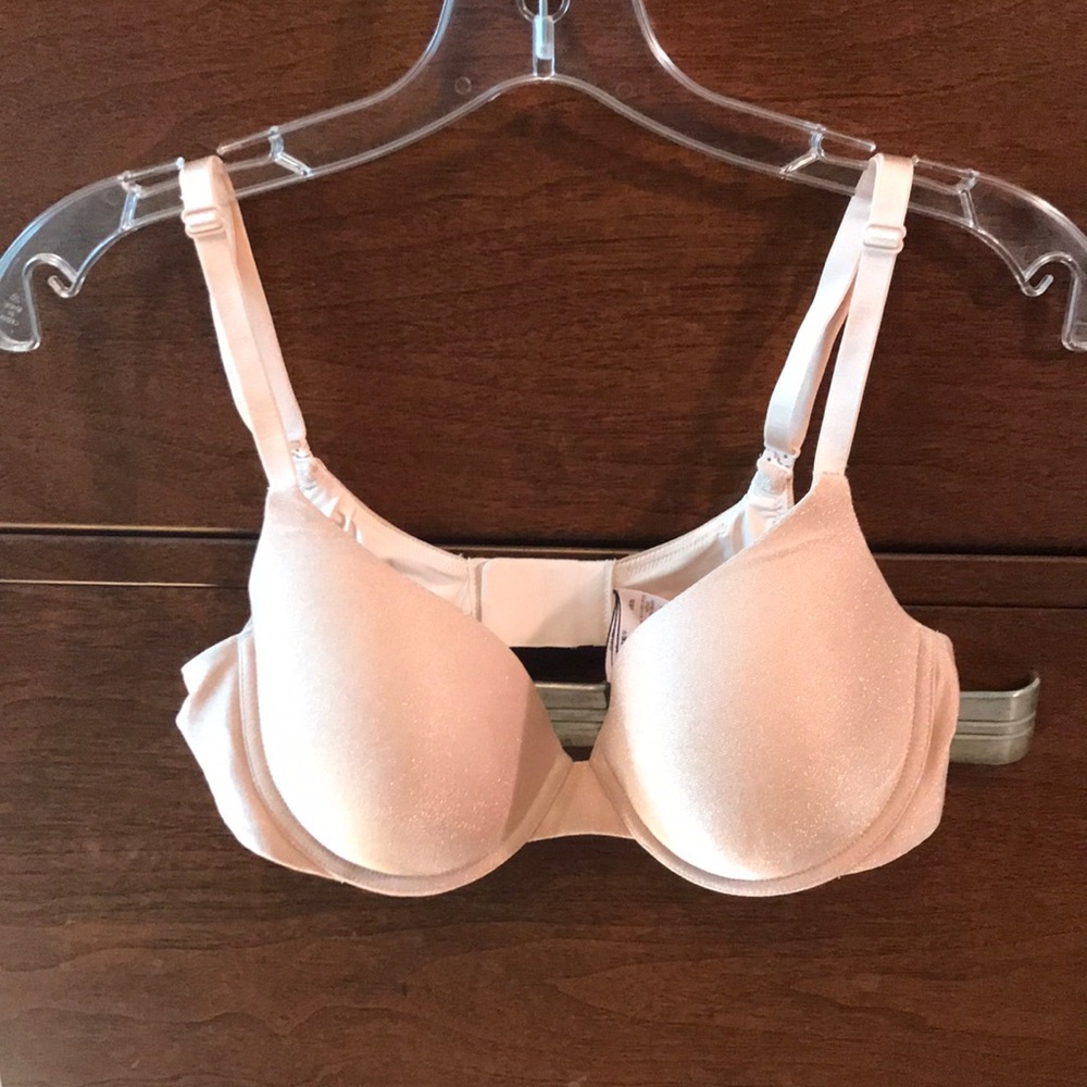 Champagne metallic t shirt bra VS